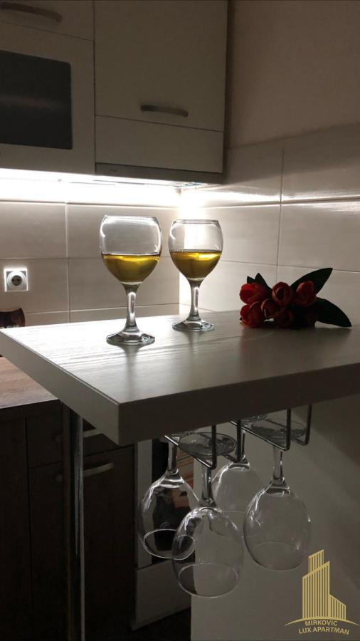 Mirkovic Lux Apartman Ниш Екстер'єр фото